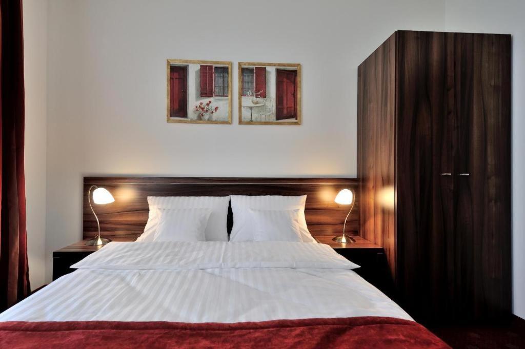 Hotel Centrum Sosnowiec Luaran gambar