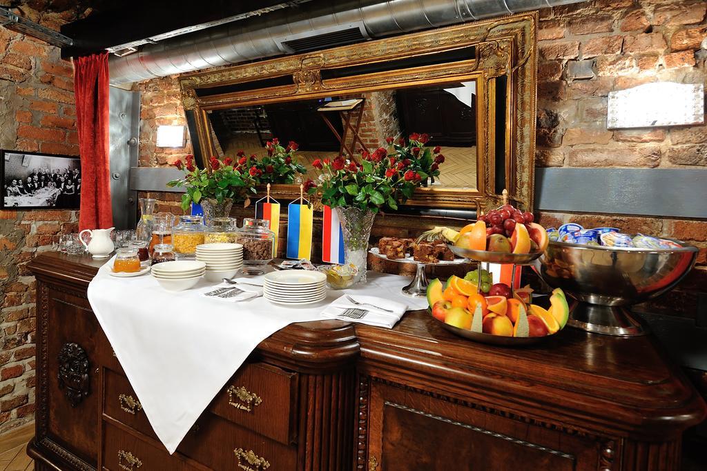 Hotel Centrum Sosnowiec Luaran gambar