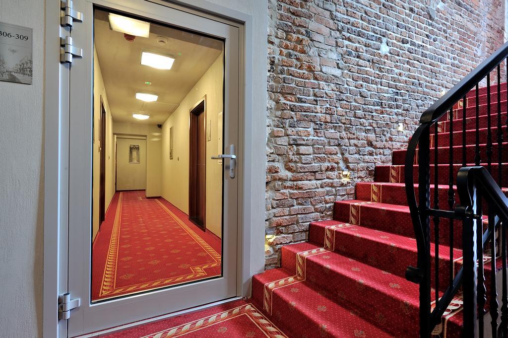 Hotel Centrum Sosnowiec Luaran gambar