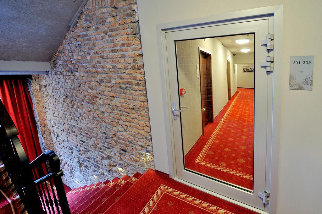 Hotel Centrum Sosnowiec Luaran gambar
