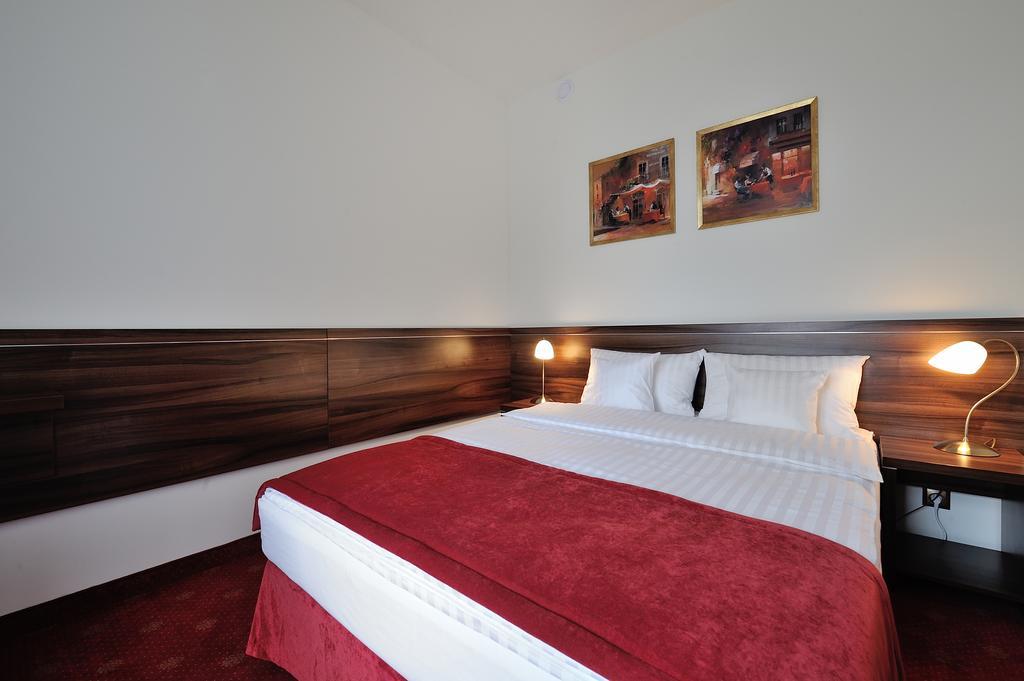 Hotel Centrum Sosnowiec Bilik gambar