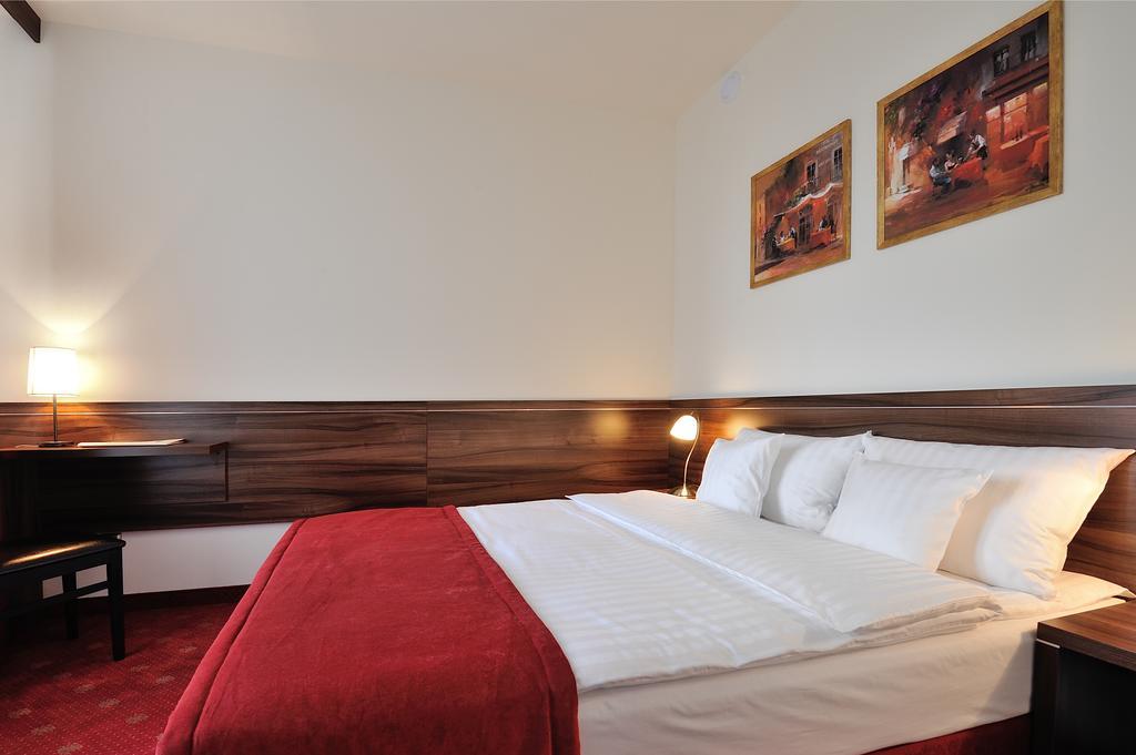 Hotel Centrum Sosnowiec Bilik gambar