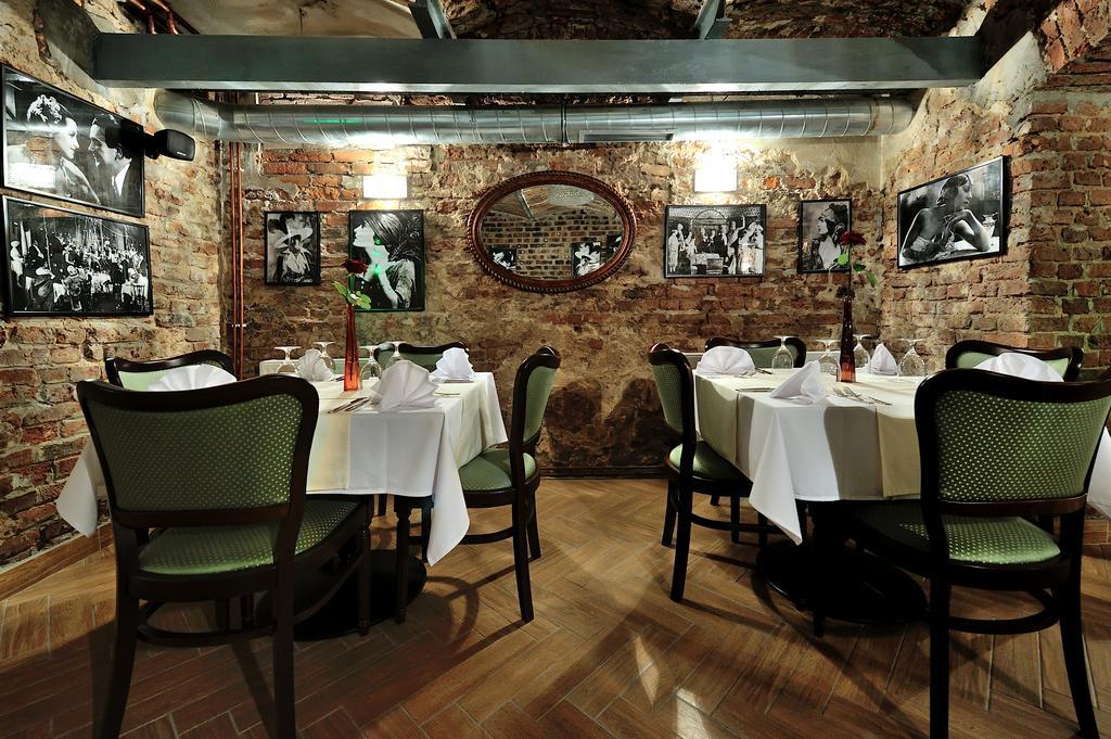 Hotel Centrum Sosnowiec Luaran gambar