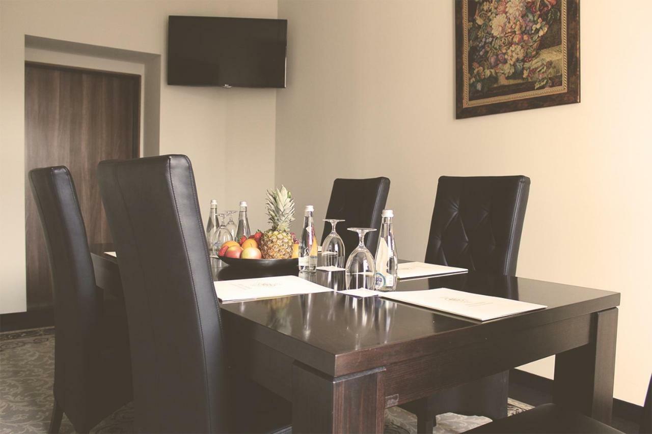 Hotel Centrum Sosnowiec Luaran gambar