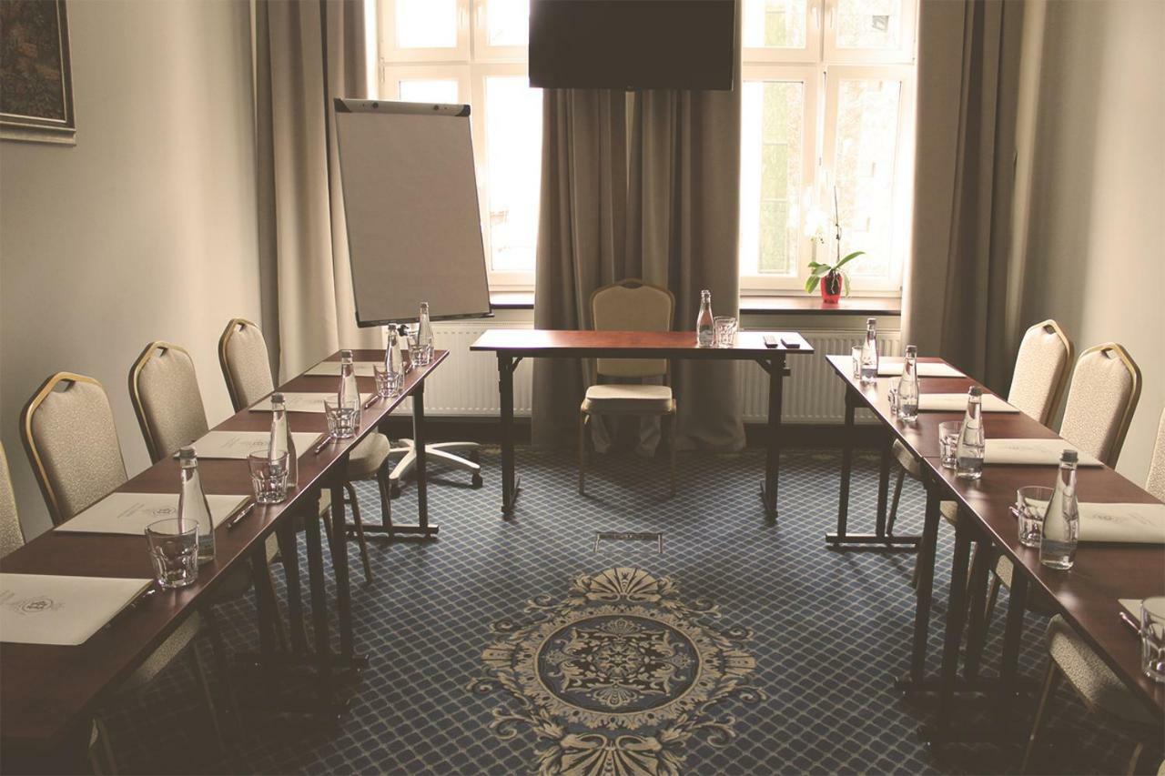 Hotel Centrum Sosnowiec Luaran gambar