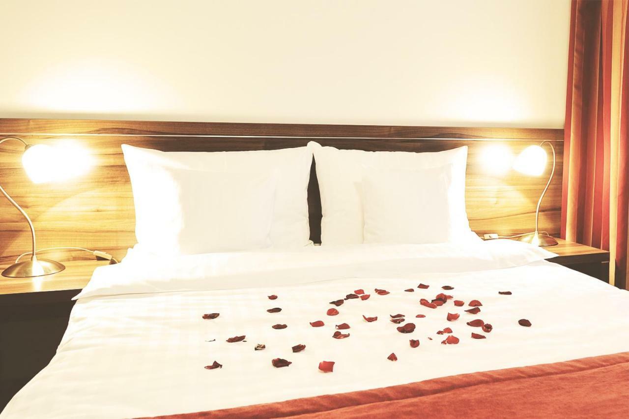 Hotel Centrum Sosnowiec Luaran gambar