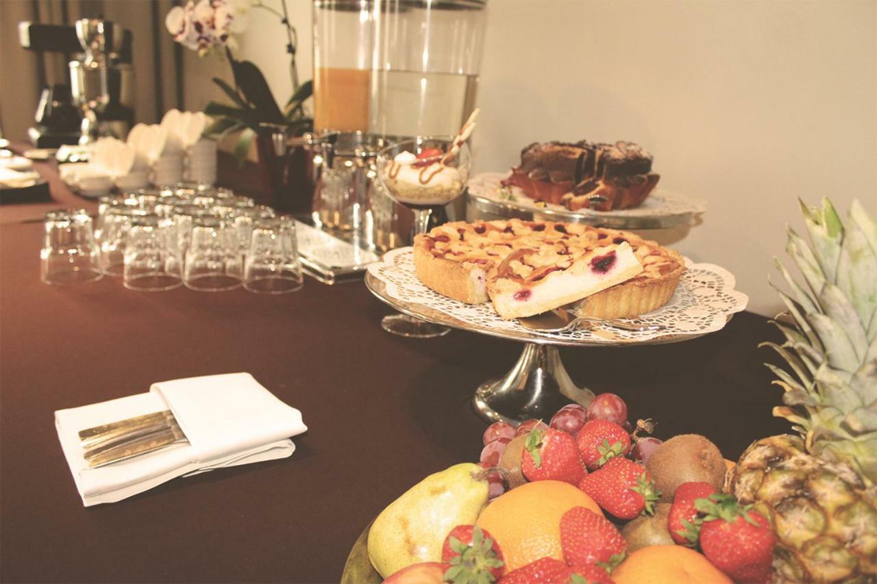Hotel Centrum Sosnowiec Luaran gambar